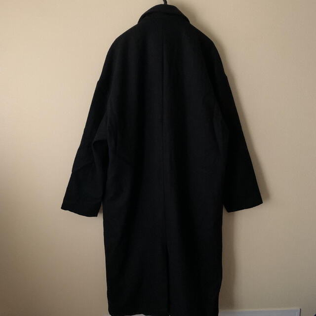 WHO'S WHO gallery(フーズフーギャラリー)のフーズフーギャラリー  チェスターコート 黒 メンズのジャケット/アウター(チェスターコート)の商品写真
