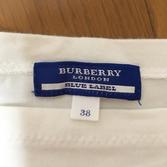 BURBERRY(バーバリー)のボートネックTシャツ レディースのトップス(Tシャツ(半袖/袖なし))の商品写真