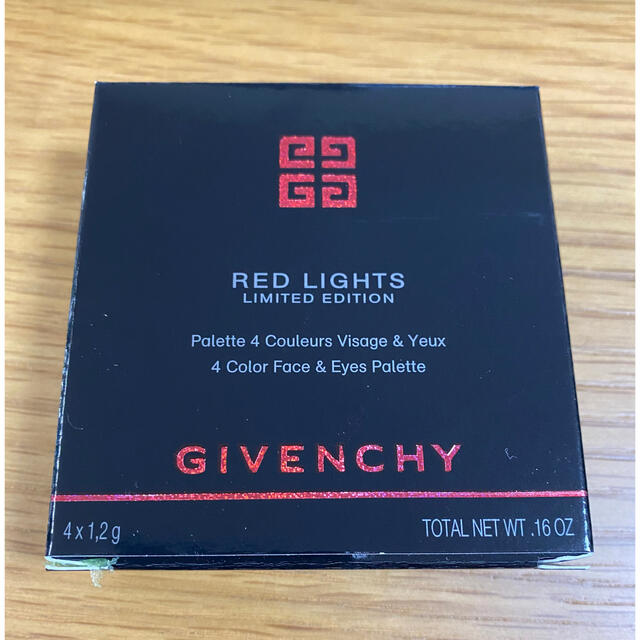 GIVENCHY(ジバンシィ)の【新品・未開封】Givenchy レッドライトパレット コスメ/美容のキット/セット(コフレ/メイクアップセット)の商品写真