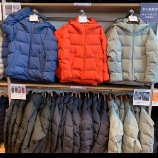 ユニクロ(UNIQLO)のグレー、オレンジ、ブルーXLサイズ　ユニクロシームレスダウンパーカ2020秋冬(ダウンジャケット)