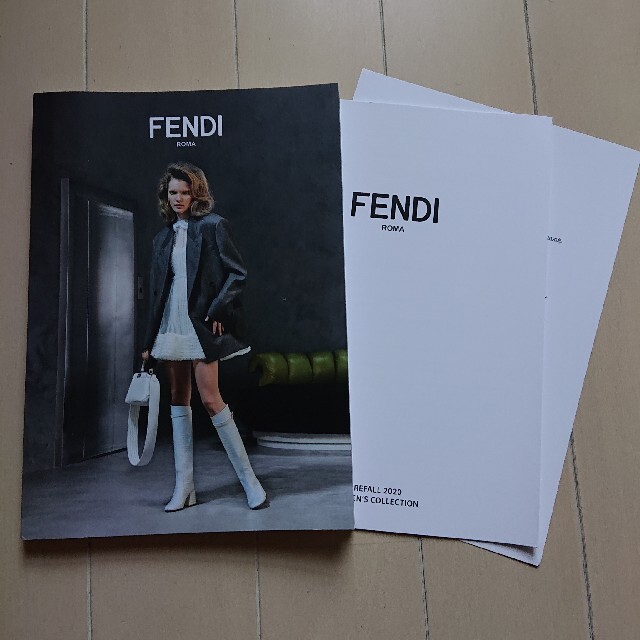 FENDI(フェンディ)のフェンディ FENDI■2020 秋冬 カタログ エンタメ/ホビーの雑誌(ファッション)の商品写真
