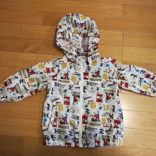 PEANUTS(ピーナッツ)のスヌーピー　ウィンドブレーカー　100 キッズ/ベビー/マタニティのキッズ服男の子用(90cm~)(ジャケット/上着)の商品写真