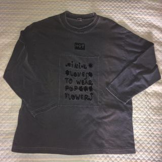 大きいサイズ　グレービンテージ感のある刺繍Tシャツ(Tシャツ/カットソー(七分/長袖))