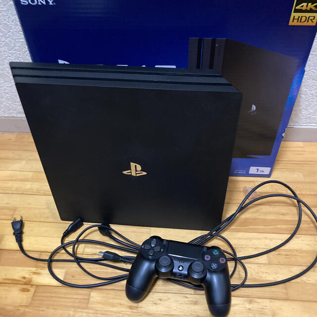 値下げ PlayStation4 Pro 1TB 本体CUH-7200BB01-