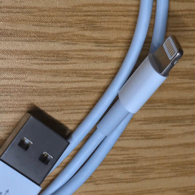 iPhone(アイフォーン)のiPhone 充電器　充電ケーブル　コード　lightning cable スマホ/家電/カメラのスマートフォン/携帯電話(バッテリー/充電器)の商品写真