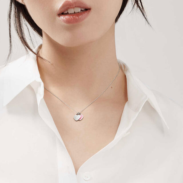 Tiffany & Co.(ティファニー)のTiffany ミニダブルハートペンダント レディースのアクセサリー(ネックレス)の商品写真