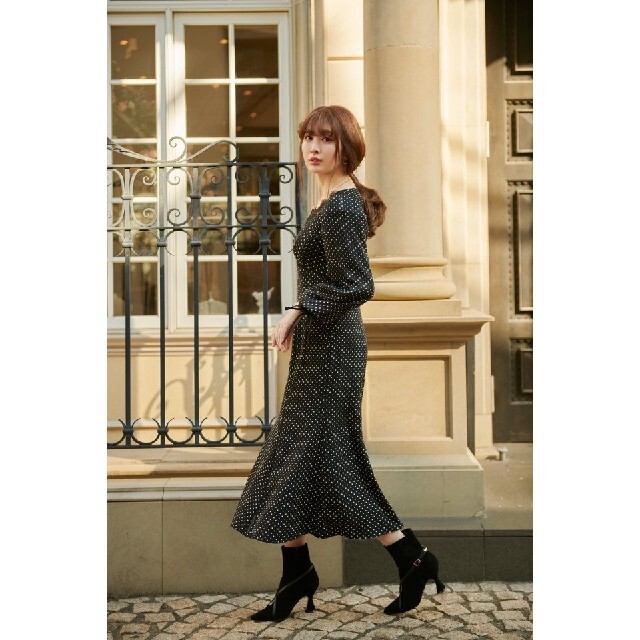 112バストTime to Shine Lace Trimmed Dress