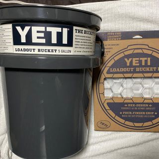 yeti 5ガロンバケツ　チャコール　リッド蓋　セット　並行輸入品(調理器具)