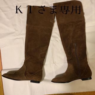 ザラ(ZARA)のZARAフラットニーハイブーツ　スウェード39 24.5〜25cm(ブーツ)