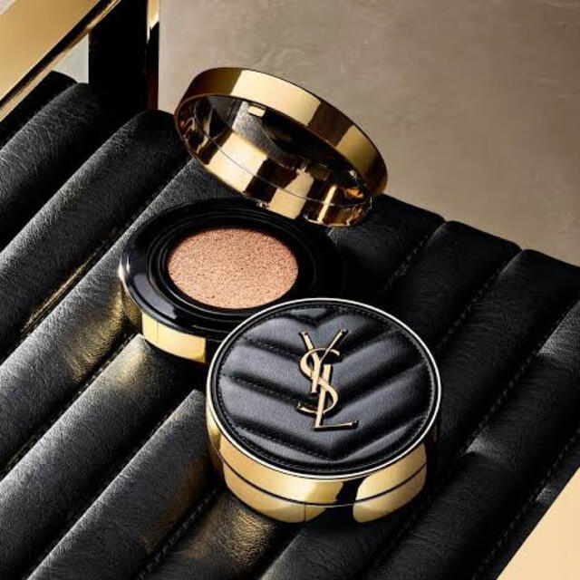 Yves Saint Laurent Beaute(イヴサンローランボーテ)のサンローランクッションファンデ　アンクル ド ポー ルクッション コスメ/美容のベースメイク/化粧品(ファンデーション)の商品写真