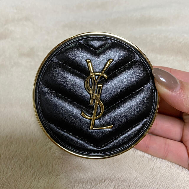 Yves Saint Laurent Beaute(イヴサンローランボーテ)のサンローランクッションファンデ　アンクル ド ポー ルクッション コスメ/美容のベースメイク/化粧品(ファンデーション)の商品写真