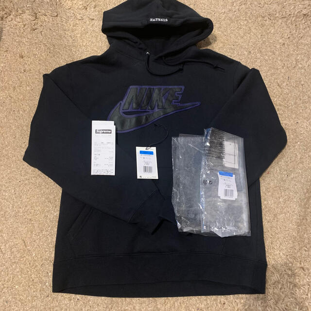 SUPREME Nike Size M