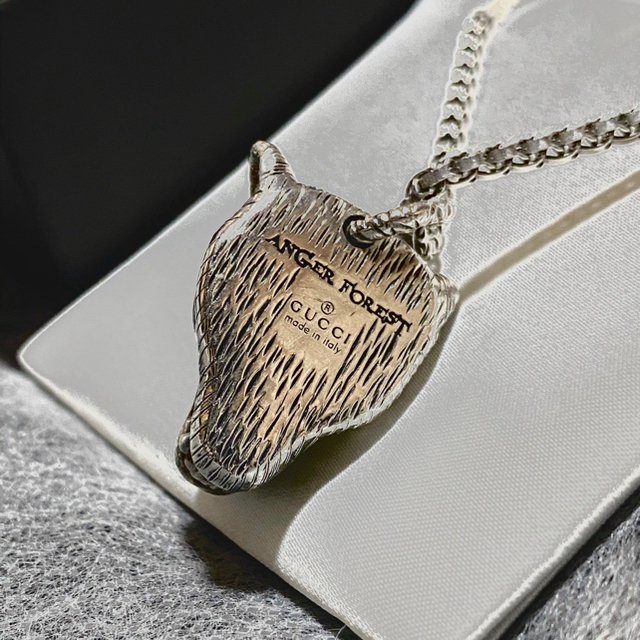 GUCCI ウルフネックレス GUCCI ウルフネックレス
