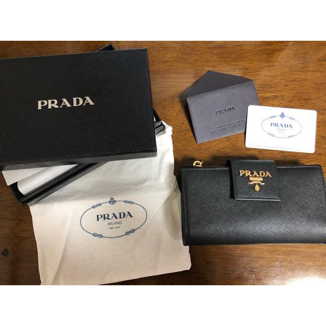 PRADA(プラダ)のこじこじ様専用　PRADA プラダ 財布　サフィアーノメタル レディースのファッション小物(財布)の商品写真