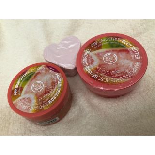 ザボディショップ(THE BODY SHOP)の【専用】ボディクリーム&ボディスクラブ セット(ボディクリーム)