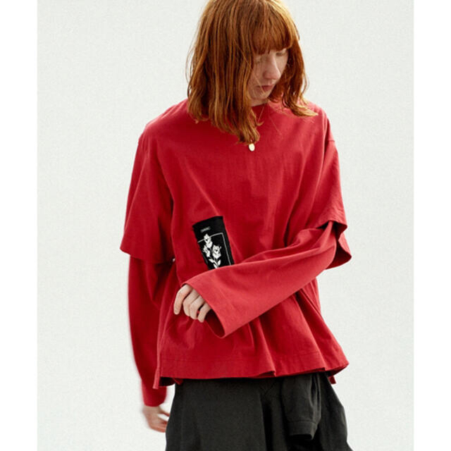 Jieda(ジエダ)のJieDa PATCH LONG SLEEVE T-SHIRT RED 1 レディースのトップス(Tシャツ(長袖/七分))の商品写真