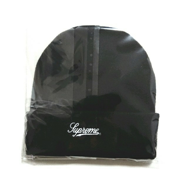 Supreme(シュプリーム)のSupreme ANTIHERO Beanie メンズの帽子(ニット帽/ビーニー)の商品写真
