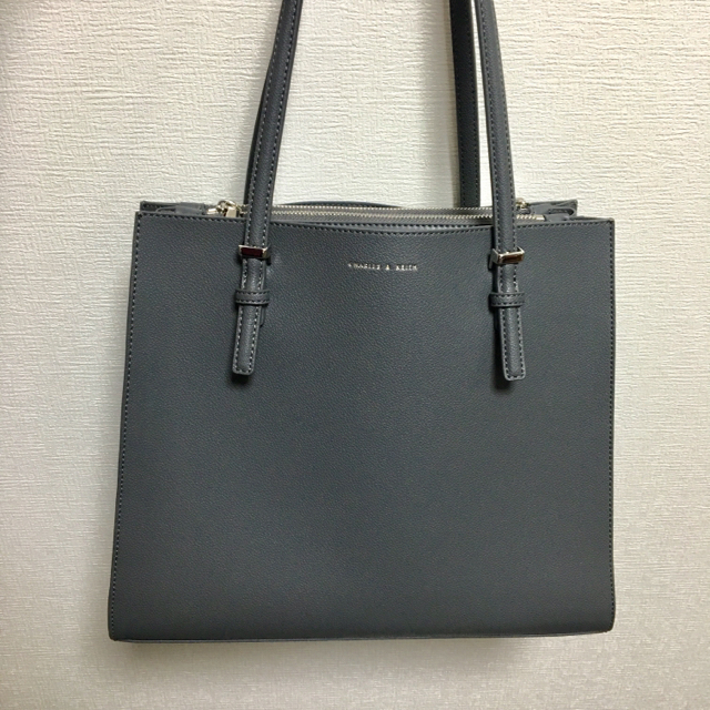 Charles and Keith(チャールズアンドキース)のチャールズアンドキース ストラクチャートートバッグ レディースのバッグ(トートバッグ)の商品写真