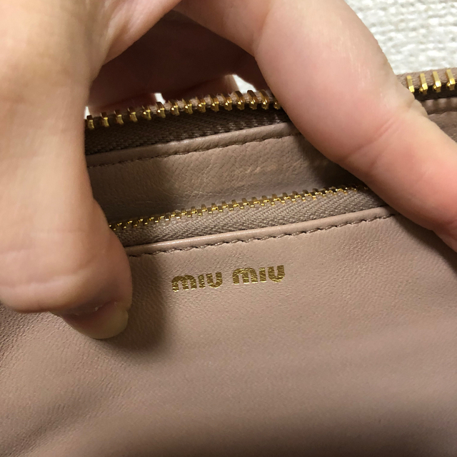 miumiu(ミュウミュウ)のmiumiu 長財布  お値下げ中❤️ レディースのファッション小物(財布)の商品写真