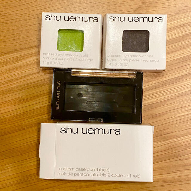 shu uemura(シュウウエムラ)のshu uemura★アイシャドー2個×アイシャドーケースセット コスメ/美容のベースメイク/化粧品(アイシャドウ)の商品写真