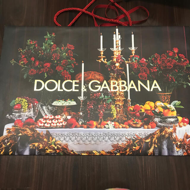 DOLCE&GABBANA(ドルチェアンドガッバーナ)のドルガバ　紙袋 レディースのバッグ(ショップ袋)の商品写真