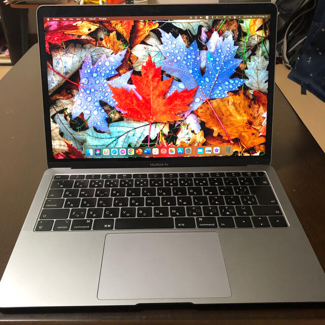 Mac (Apple)(マック)のmacbook air 13インチ　 インテリア/住まい/日用品のオフィス家具(オフィス/パソコンデスク)の商品写真