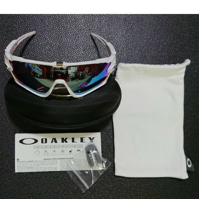 Oakley(オークリー)のオークリーJAWBREAKER Polished White PrizmSnow スポーツ/アウトドアの自転車(ウエア)の商品写真