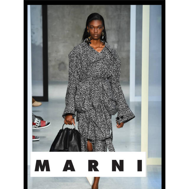 M005 美品 MARNIコレクション柄ジャケット風ワンピース!断捨離セール