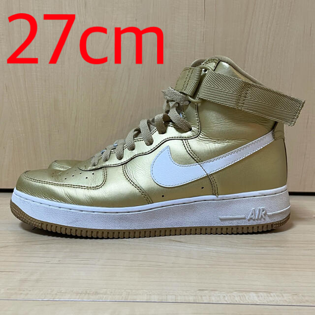 NIKE(ナイキ)のNIKE - AIR FORCE1 HIGH " METALLIC GOLD " メンズの靴/シューズ(スニーカー)の商品写真