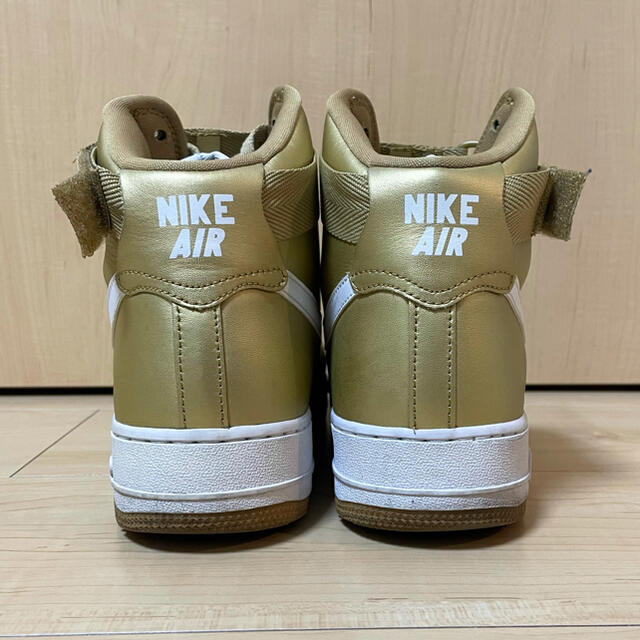 NIKE(ナイキ)のNIKE - AIR FORCE1 HIGH " METALLIC GOLD " メンズの靴/シューズ(スニーカー)の商品写真