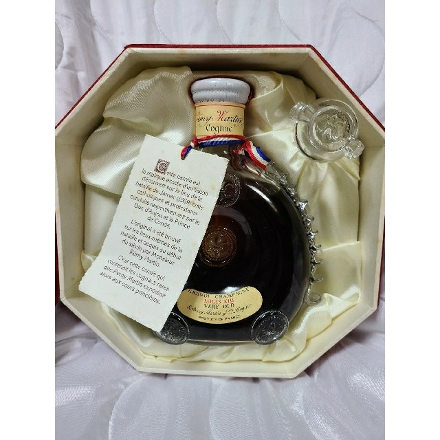 【未開栓】REMY MARTIN LOUIS XⅢ VERY OLD 食品/飲料/酒の酒(ブランデー)の商品写真