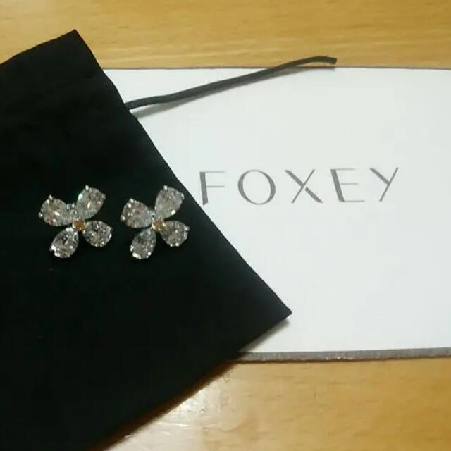 FOXEY(フォクシー)のFOXY フラワーピアス レディースのアクセサリー(ピアス)の商品写真