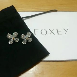 フォクシー(FOXEY)のFOXY フラワーピアス(ピアス)