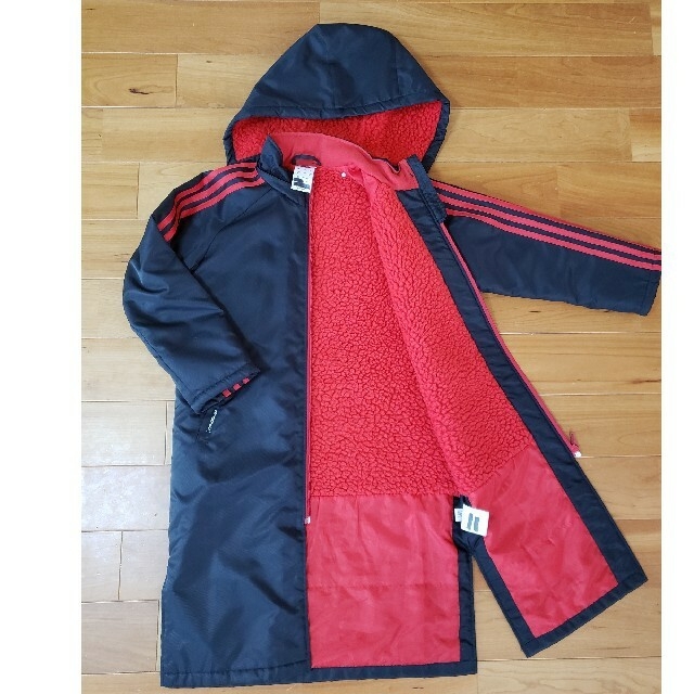 adidas(アディダス)の✳️あき様専用✳️adidasベンチコート　120 キッズ/ベビー/マタニティのキッズ服男の子用(90cm~)(コート)の商品写真