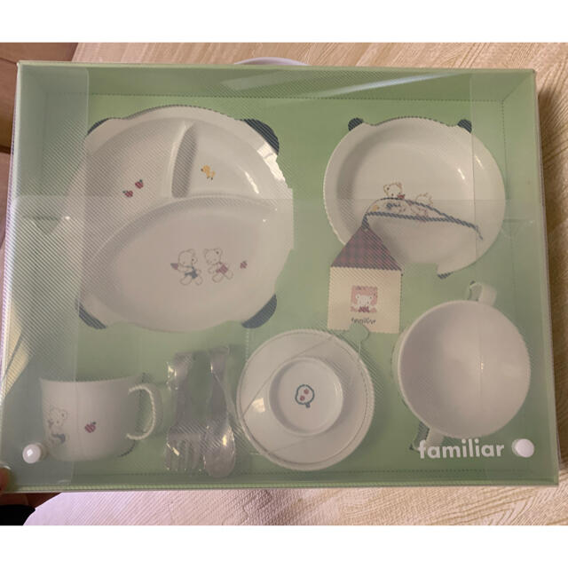 familiarファミリア食器PET Aセット新品未使用 価格順 キッズ/ベビー