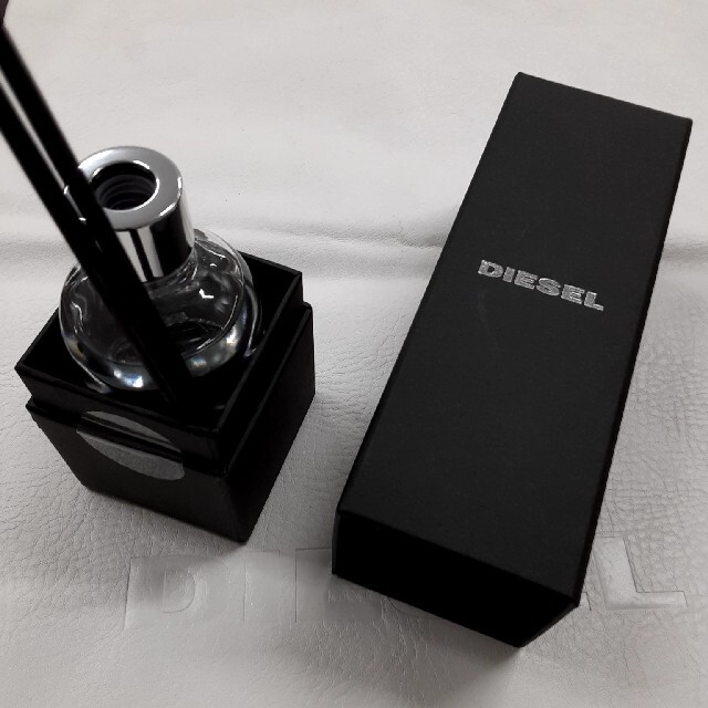 DIESEL(ディーゼル)のfumi☆様専用　２セット　DIESEL リードディフューザー非売品　未使用品 コスメ/美容のリラクゼーション(アロマグッズ)の商品写真