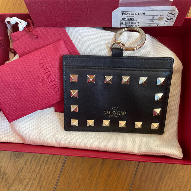 VALENTINO(ヴァレンティノ)のVALENTINO  レディースのファッション小物(名刺入れ/定期入れ)の商品写真