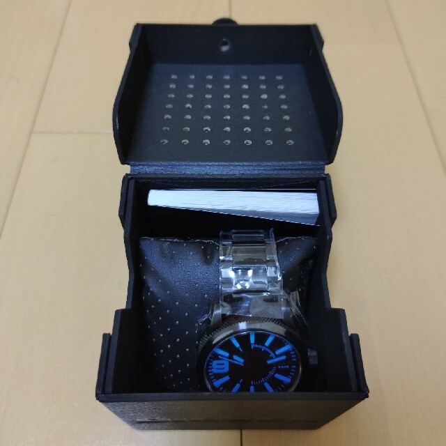 【新品未開封】diesel メンズ　腕時計　dz1844