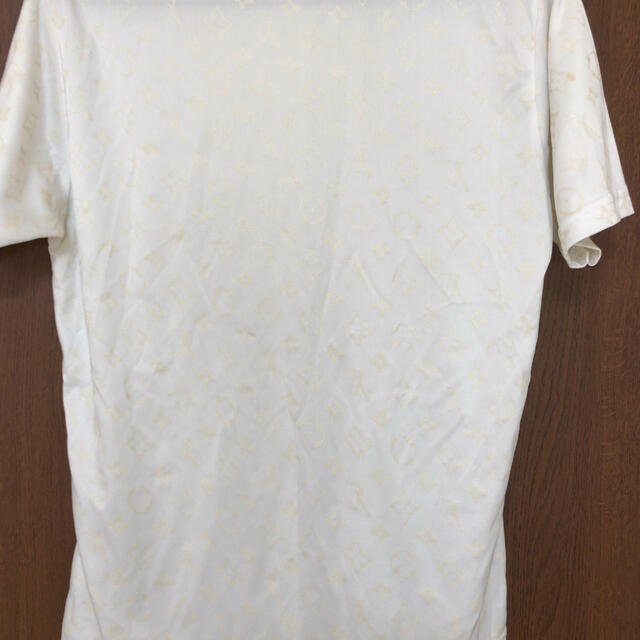 LOUIS VUITTON(ルイヴィトン)のLOUIS VUITTON レディースのトップス(Tシャツ(半袖/袖なし))の商品写真