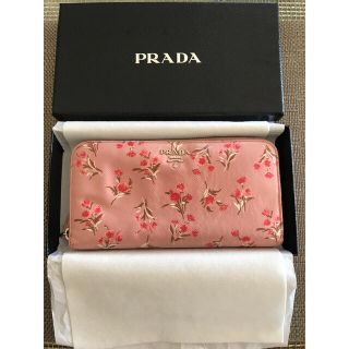 プラダ(PRADA)の【プラダ】 ラウンドファスナー長財布 サフィアーノ フラワー 花 ピンク(財布)