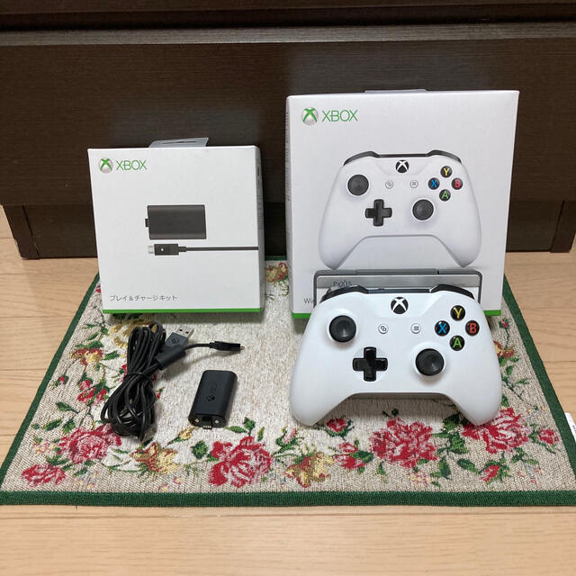 Microsoft Xbox One ワイヤレスコントローラ プレイ チャージキットの通販 By りん マイクロソフトならラクマ