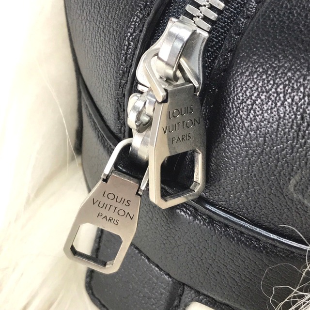 LOUIS VUITTON(ルイヴィトン)のルイヴィトン LOUIS VUITTON トランスシベリアンPM M94261 ファー ハンドバッグ バッファローレザー ノワール ブラック レディースのバッグ(ハンドバッグ)の商品写真