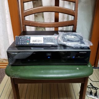 トウシバ(東芝)のピンクバブ様専用一台四役！東芝VHS/HDD/ブルーレイレコーダーD-BW500(ブルーレイレコーダー)