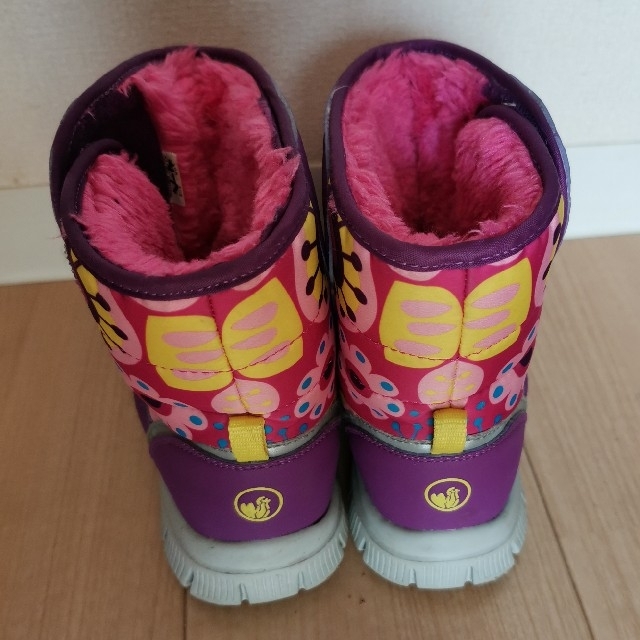 スノーshoes＊＊女の子用 キッズ/ベビー/マタニティのキッズ靴/シューズ(15cm~)(アウトドアシューズ)の商品写真