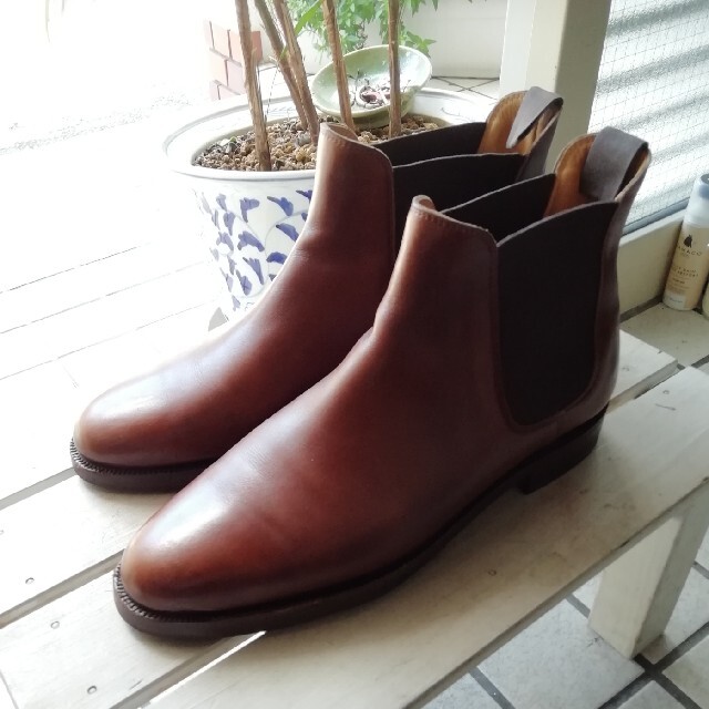 Crockett&Jones(クロケットアンドジョーンズ)の美品 クロケット&ジョーンズ チェルシー 6E メンズの靴/シューズ(ドレス/ビジネス)の商品写真