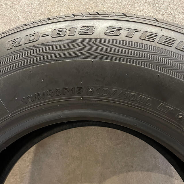 ハイエース　純正ノーマルタイヤ　新車外し　195/80R15