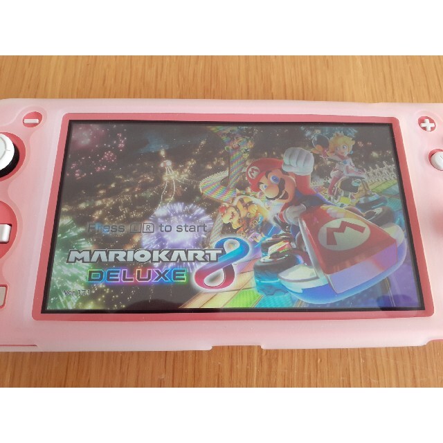 ゲリラ値引き‼️マリオカート8 デラックス Switch　【カセットケース】付き