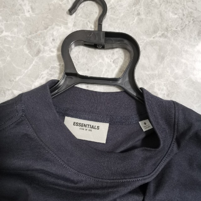 FEAR OF GOD(フィアオブゴッド)の新品 Sサイズ Fear Of God Essentials ロンT メンズのトップス(Tシャツ/カットソー(七分/長袖))の商品写真