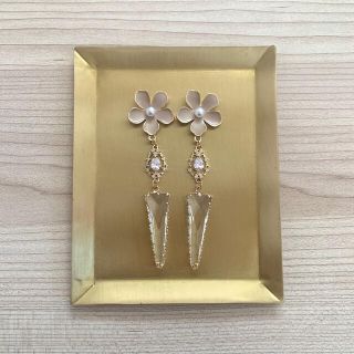 サンタモニカ(Santa Monica)のflower pierce(ピアス)