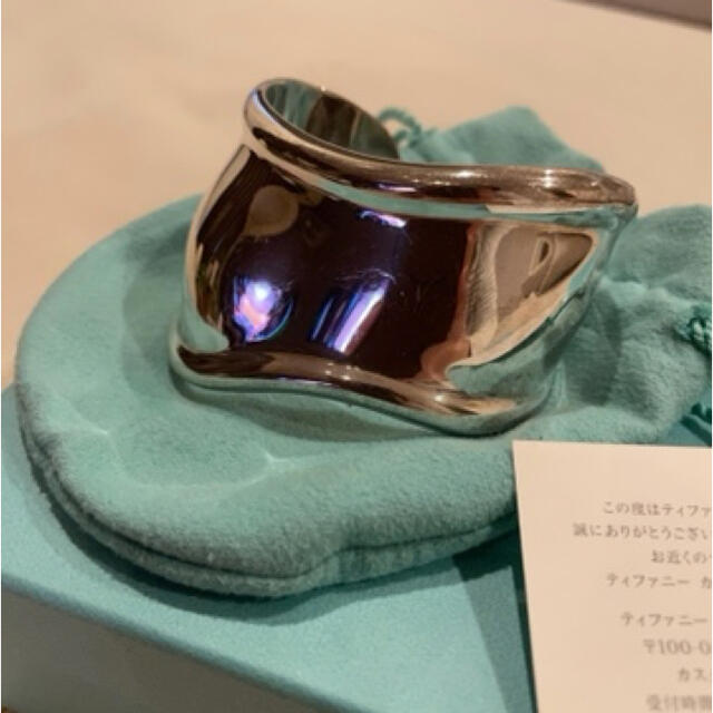 Tiffany & Co.(ティファニー)のティファニー　ボーンカフ　スモールサイズ レディースのアクセサリー(ブレスレット/バングル)の商品写真